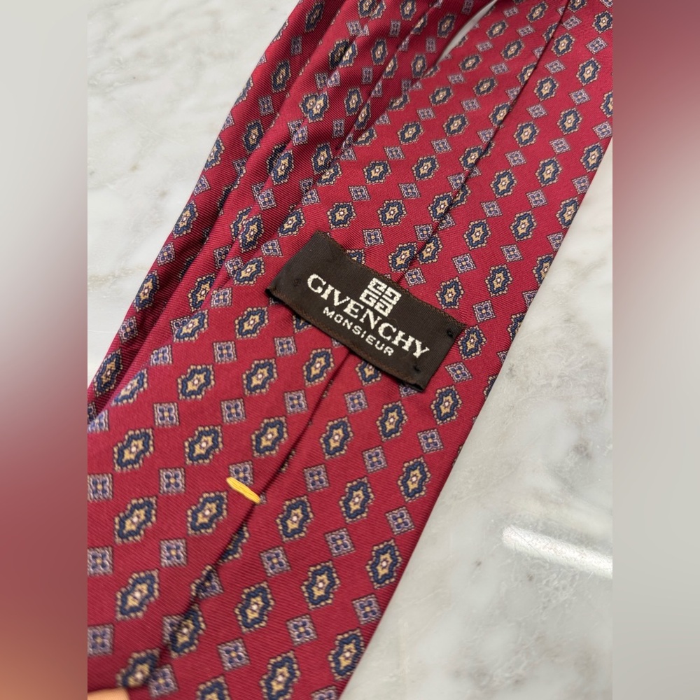 GIVENCHY Silk Tie from Italy
